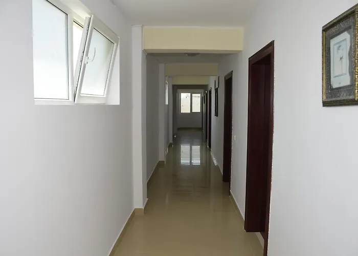 Hotel Impact Costinesti